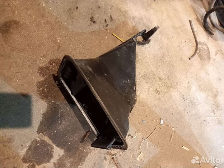 Воздуховод BMW X5 e70