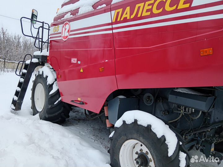 Зерноуборочный комбайн полесье GS 12