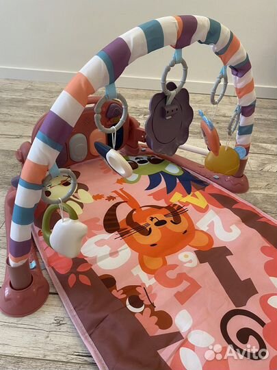 Развивающий коврик для новорожденных