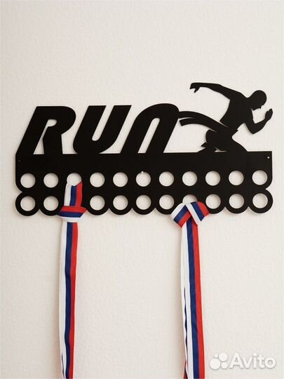 Медальница металлическая