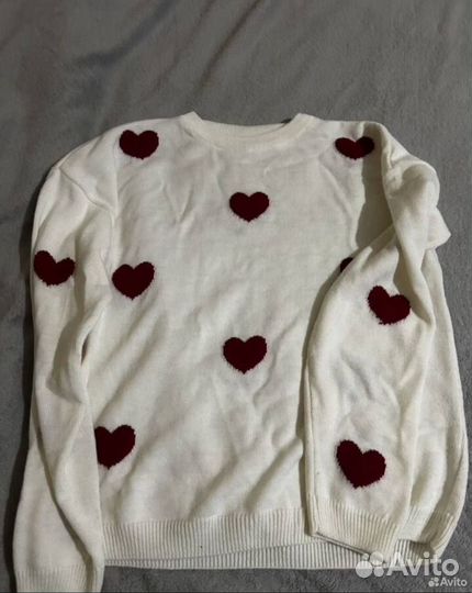 Свитер женский