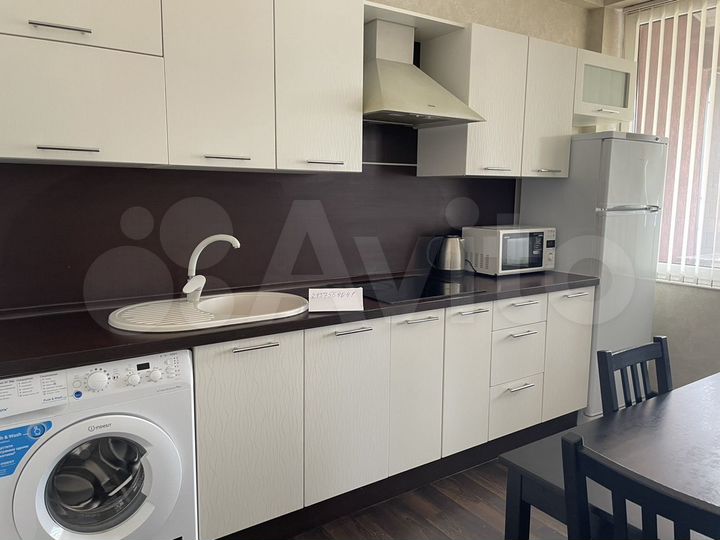 1-к. квартира, 38 м², 8/8 эт.