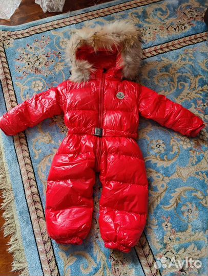 Зимний комбинезон для девочки Moncler