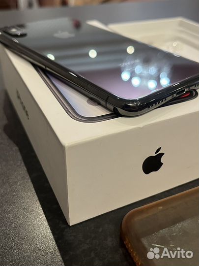 iPhone X, 64 ГБ