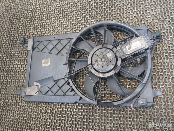 Вентилятор радиатора Volvo C30, 2009