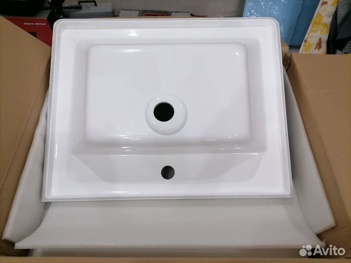Раковина в ванную накладная