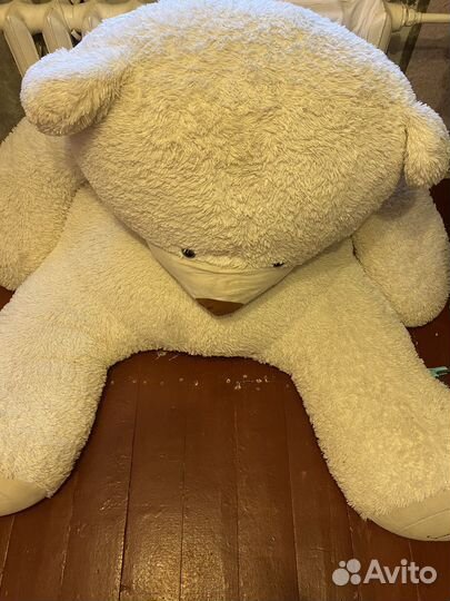 Большой мягкий медведь