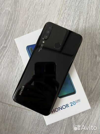 HONOR 20 Lite (RU), 4/128 ГБ