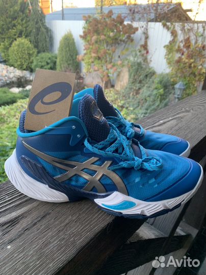 Кроссовки для волейбола asics metarise