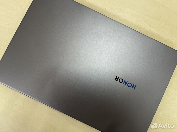 Компактный Ультрабук Honor/Ryzen/8GB/SSD