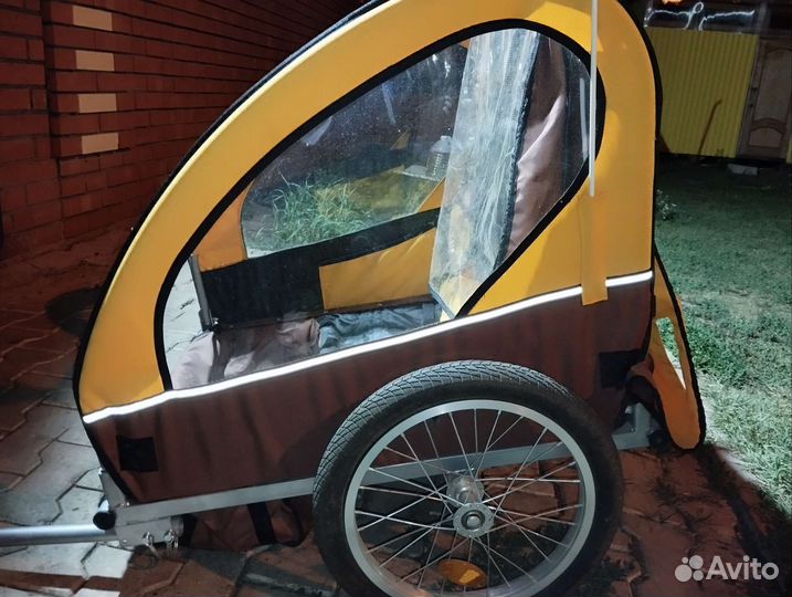 Детская коляска для велосипеда