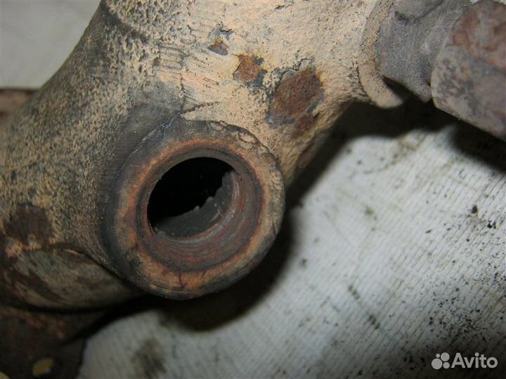 Коллектор выпускной правый 1-3 цил Audi A6 C4