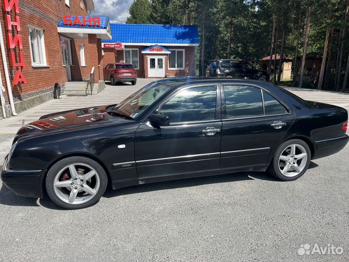 Mercedes-Benz E-класс 2.4 AT, 1998, 322 000 км