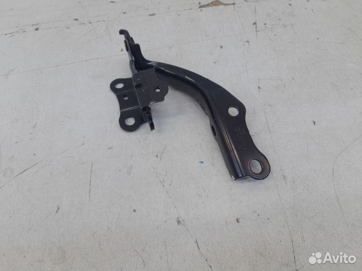 Петля Капота правая Toyota Camry XV70 2017-2023