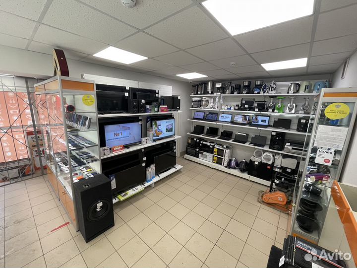 Игровая приставка xbox one 500 8 игр (7 ветров)