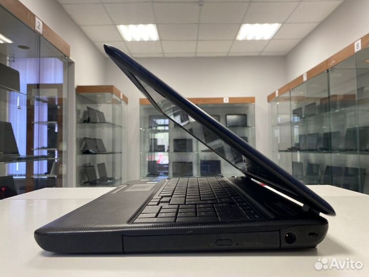 Ноутбук Toshiba 15.6 (Core i3/ 500gb)