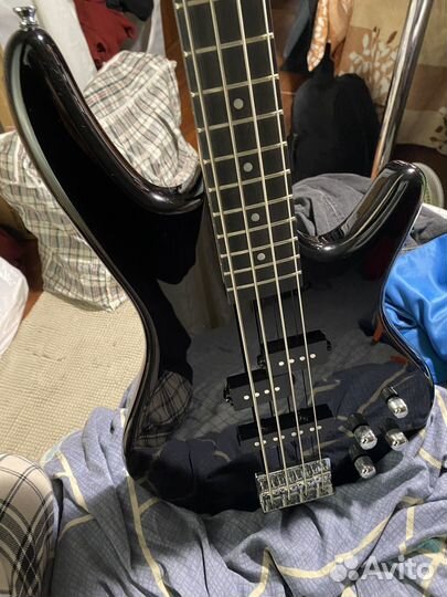 Бас гитара ibanez