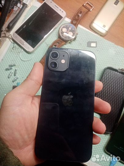 iPhone 12, 64 ГБ