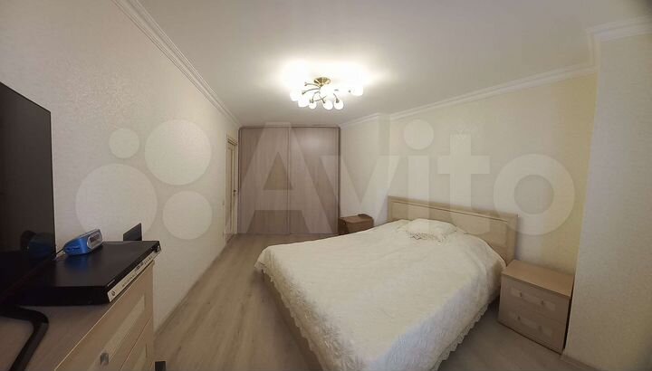 3-к. квартира, 83 м², 3/10 эт.