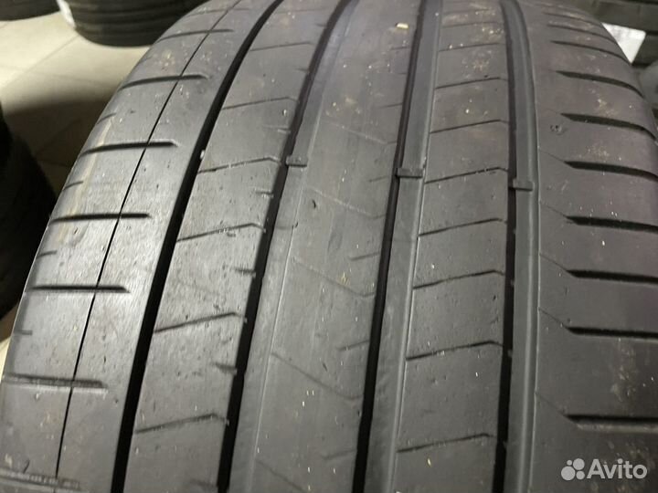 Pirelli P Zero PZ4 325/30 R23 109Y