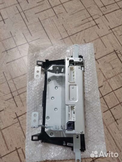 Штатная магнитола на nissan х треил