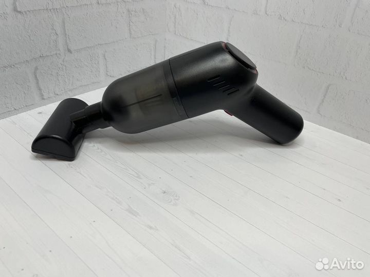 Мощный автомобильный беспроводной пылесос