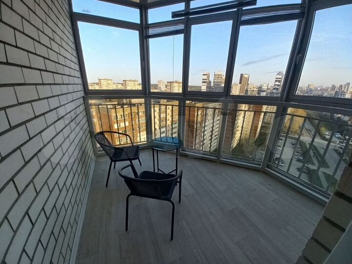 2-к. квартира, 70 м², 14/24 эт.