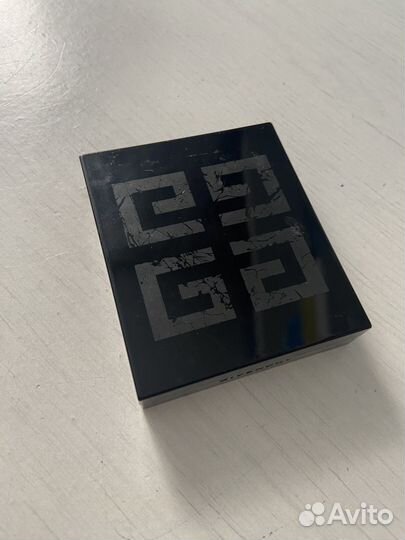 Палетка от пудры Givenchy