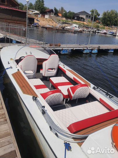 Прогулки по Волге на скоростном катере