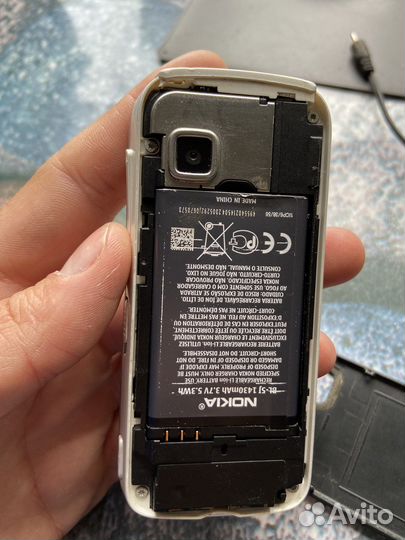 Телефон Nokia 5228