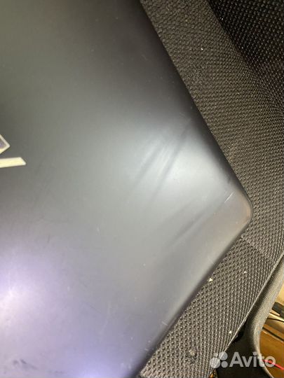 Ноутбук asus E402w