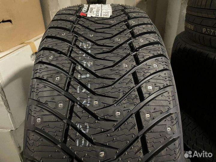 Yokohama Ice Guard IG65 275/50 R22 111T