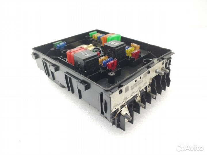 Блок предохранителей Volkswagen Golf 6 2010