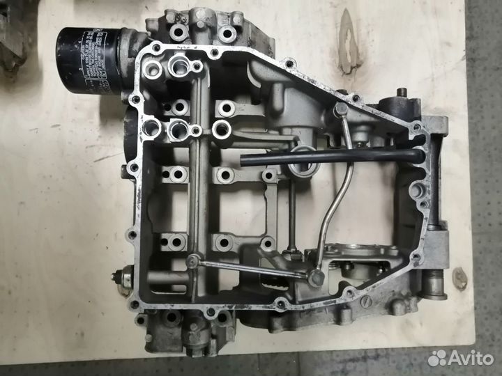 Блок цилиндров на Kawasaki 636 ZX-6 Ninja 2005 06