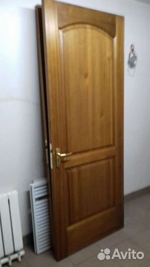 Дверь входная деревянная бу