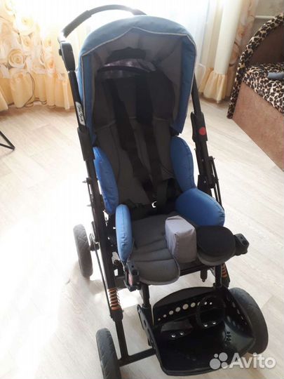 Коляска для детей с дцп