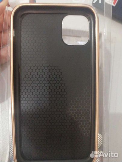 Чехол на iPhone 11