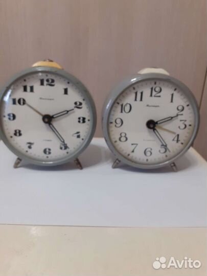 Будильник Янтарь СССР
