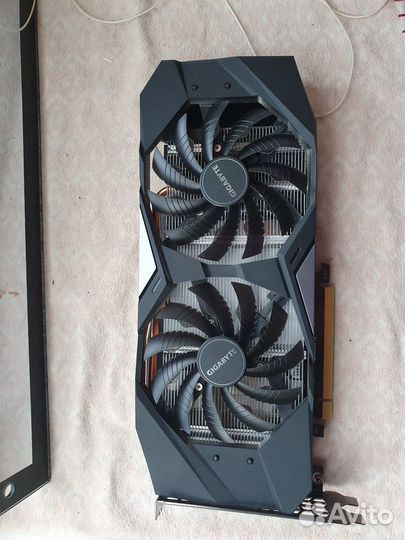 Продам видеокарту gigabyte RTX 2070