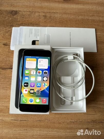 iPhone SE (2020), 64 ГБ