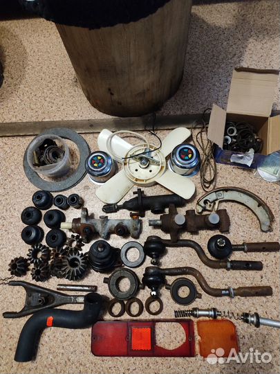 Запчасти на москвич 2140