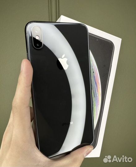 Телефон iPhone XS