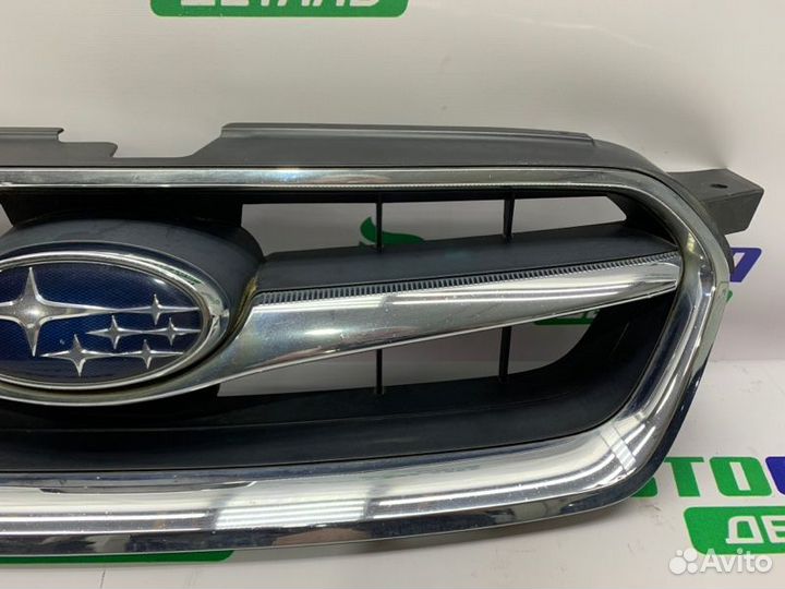 Решетка радиатора передняя Subaru Legacy седан