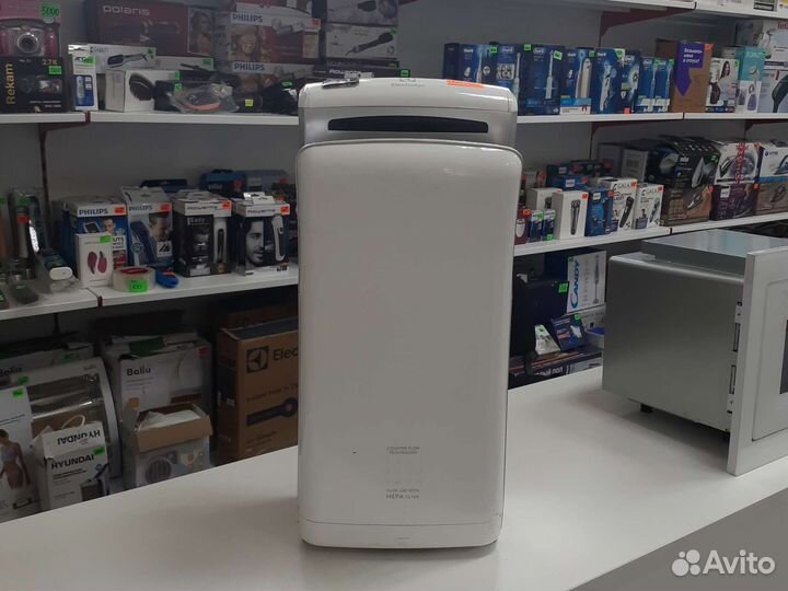 Электросушитель для рук Electrolux