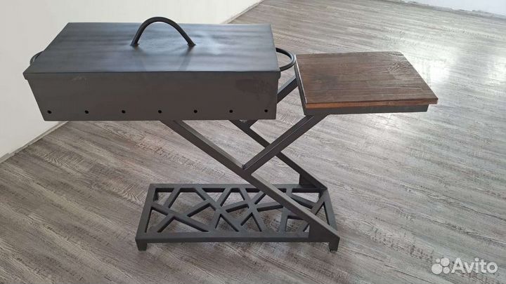 Мангал с крышкой