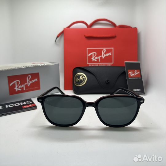 Солнцезащитные очки Ray Ban