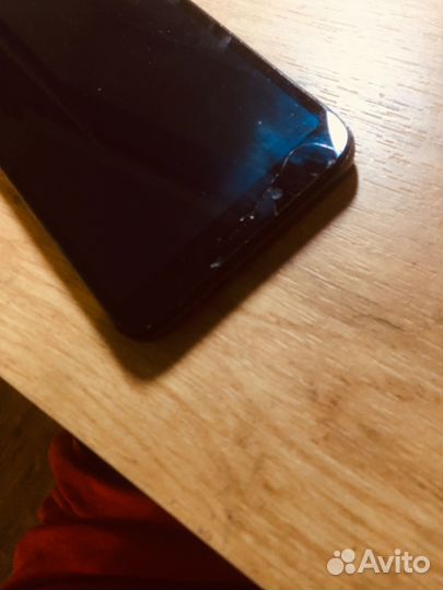 Два телефона