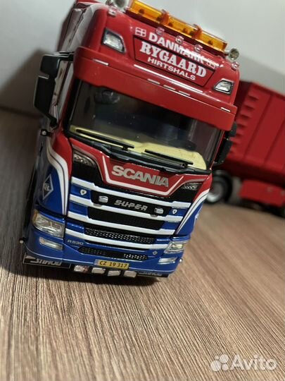 Модель Wsi Scania 1/50