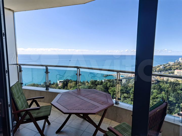 3-к. квартира, 132 м², 15/24 эт.