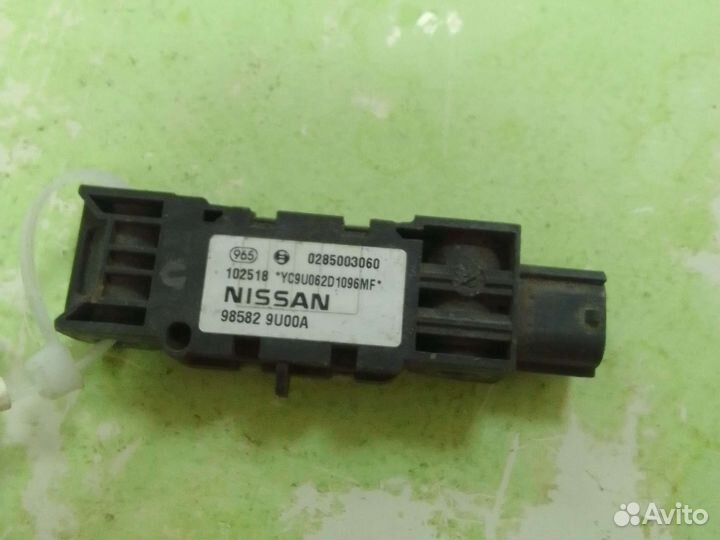Датчик airbag Nissan Note E11 хетчбэк CR14DE 2005